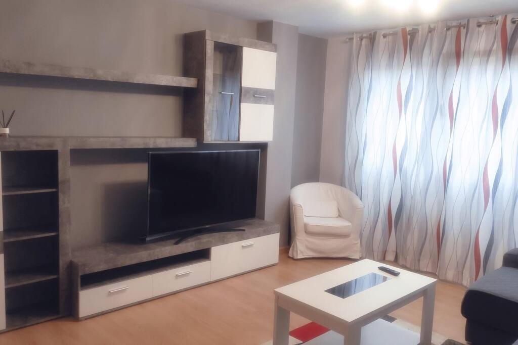 Piso En El Centro De Solares Apartman Kültér fotó